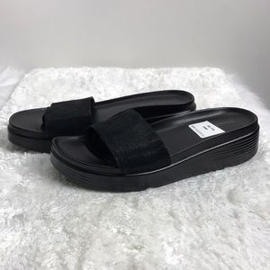 donald pliner fiji platform hidden thong sandal